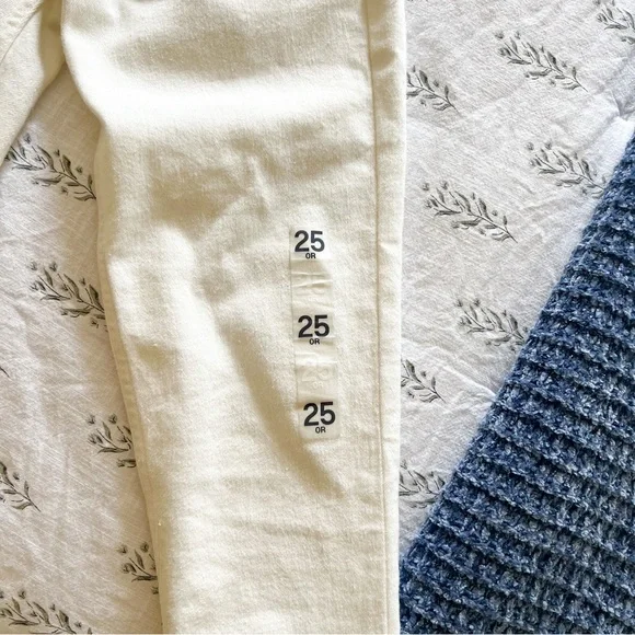 Gap High Rise Cigarette Jeans 25 / 0 Regular - Picture 4 of 5